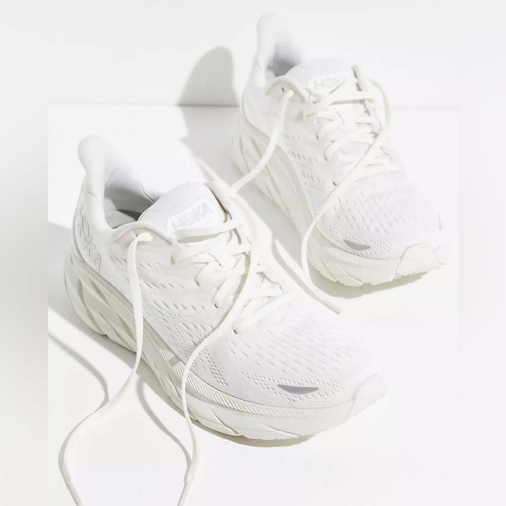 HOKA Clifton 8 Sneakers - white - size 7.5